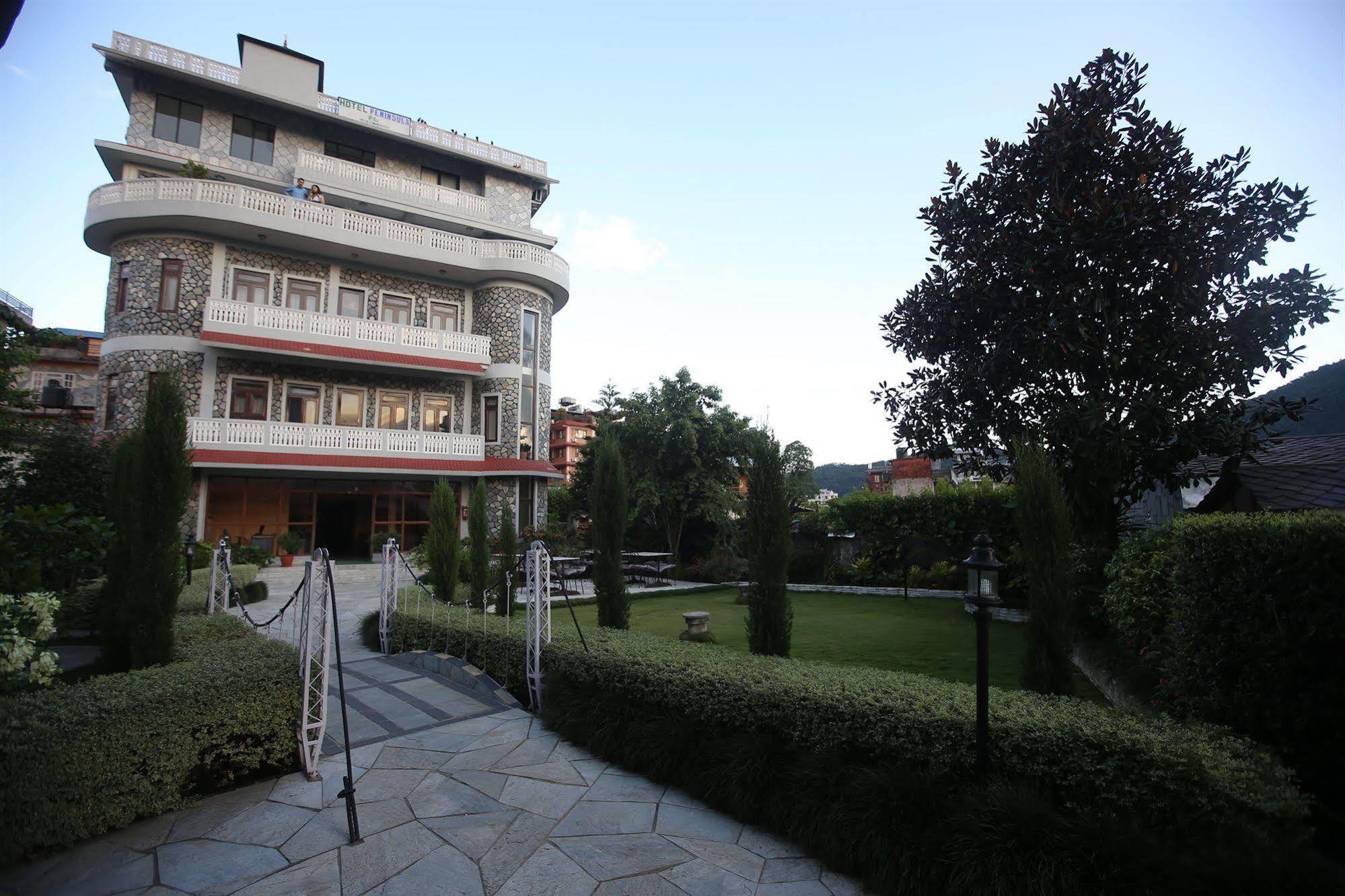 Hotel Peninsula Pokhara Exterior photo